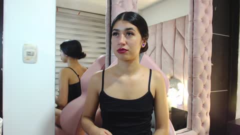 Snapshot of lena_thomas chatting on 12-14-24, 06:56 Lenna online show from 12-14-24, 06:56