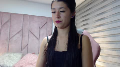 Snapshot of lena_thomas chatting on 12-20-24, 04:09 Lenna online show from 12-20-24, 04:09
