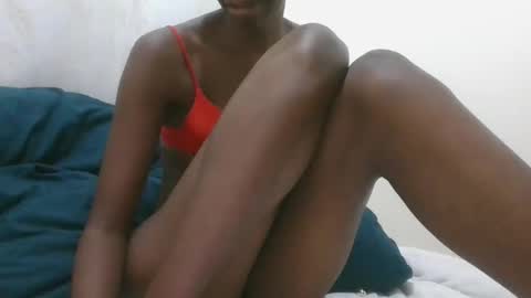 Snapshot of lenah6 chatting on 11-03-25, 10:10 lenah6 online show from 11-03-25, 10:10