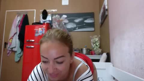 lenalana2 online show from 09-16-25, 05:14