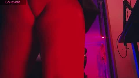 Lenna Kang online show from 02-15-26, 05:04