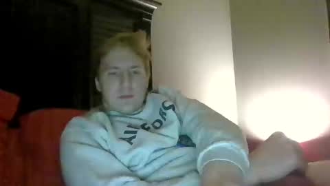 lenewton2004 online show from 01-26-25, 04:09