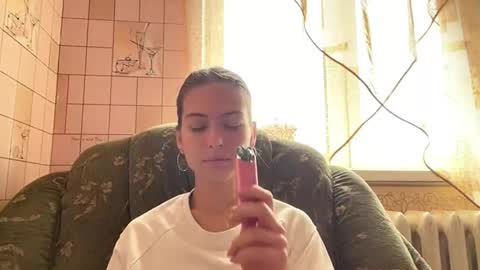 Snapshot of lenniepennachio chatting on 05-29-26, 07:50 Hellomy name is Natalyits my first day here nice to meet you Give me 50 thumbs ups online show from 05-29-26, 07:50