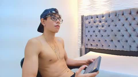 Snapshot of lenny_knox2 chatting on 06-22-26, 12:13 LENNY online show from 06-22-26, 12:13
