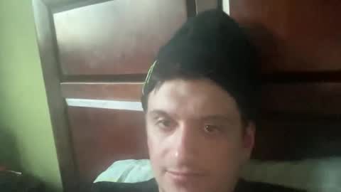 Snapshot of lennyhenny2024 chatting on 02-20-25, 11:53 lenny online show from 02-20-25, 11:53