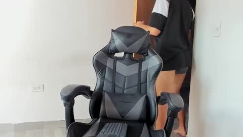 Leo Jones online show from 02-17-25, 07:10