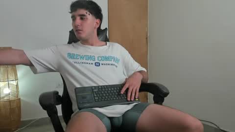 Leo Jones online show from 06-11-26, 08:51