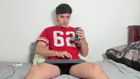 Leo Jones online show from 06-18-26, 01:39