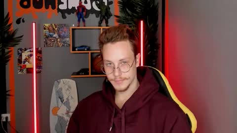 Leo online show from 11-04-25, 04:06