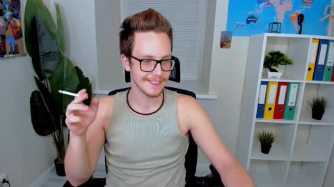 Leo online show from 11-15-25, 04:43