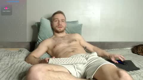 leo_stephens online show from 11-22-25, 02:16