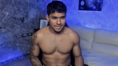 Leo independent model online show from 03-07-26, 01:13