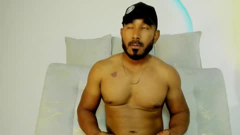 Snapshot of leocarter_ chatting on 06-05-26, 09:59 leo online show from 06-05-26, 09:59