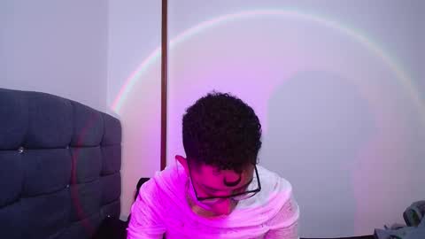 Snapshot of leoh_hades chatting on 11-01-25, 01:18 Leoh online show from 11-01-25, 01:18