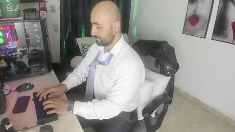 Leon online show from 12-28-24, 10:13