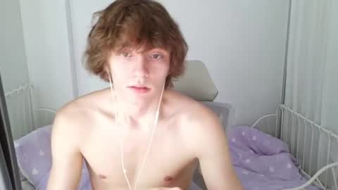 Leon online show from 06-08-26, 01:28