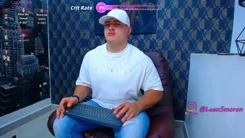 Leon Smoron online show from 05-18-26, 12:18
