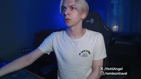 Snapshot of leon_yuugen chatting on 06-21-26, 06:10 Leon online show from 06-21-26, 06:10