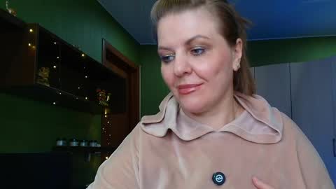 Leona tracie online show from 05-29-26, 02:42