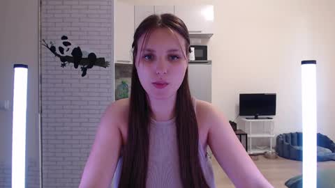 Leonaalove online show from 04-14-26, 12:44