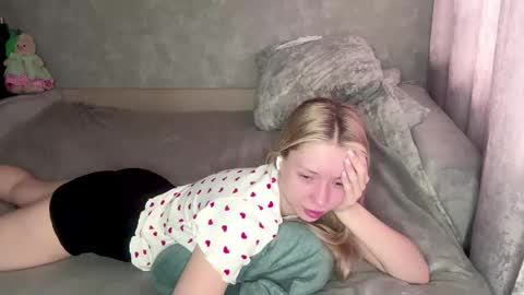 Snapshot of leonegoodnough chatting on 04-16-26, 06:14 Eva online show from 04-16-26, 06:14