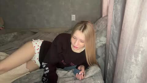 Snapshot of leonegoodnough chatting on 05-05-26, 06:43 Eva online show from 05-05-26, 06:43