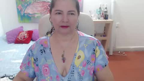 leonela   online show from 03-10-26, 12:48