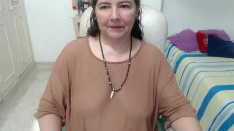 leonela   online show from 05-22-26, 01:35
