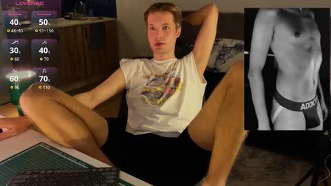 Leon online show from 02-11-26, 01:38