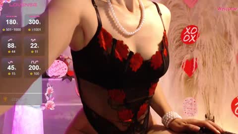 Snapshot of leonora_luxry_ chatting on 02-14-25, 11:42 My name is Leonora  Pleasures to see you  Follow me here and instagram  online show from 02-14-25, 11:42