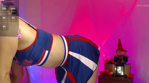 Snapshot of leonora_luxry_ chatting on 10-05-25, 10:29 My name is Leonora  Pleasures to see you  Follow me here and instagram  online show from 10-05-25, 10:29