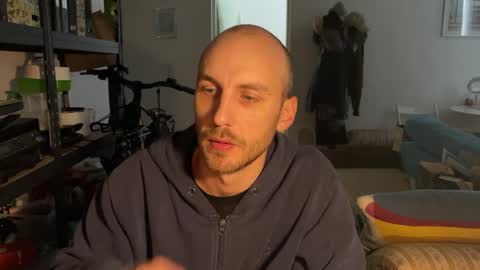 Snapshot of leonvampire chatting on 10-13-25, 12:05 Leon online show from 10-13-25, 12:05