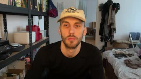 Leon online show from 01-19-26, 02:54