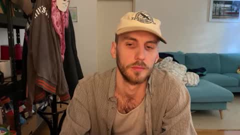 Leon online show from 02-27-26, 01:55