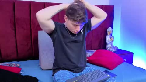 Leo  online show from 11-06-25, 04:24