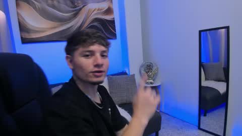 Leo  online show from 03-04-26, 03:56