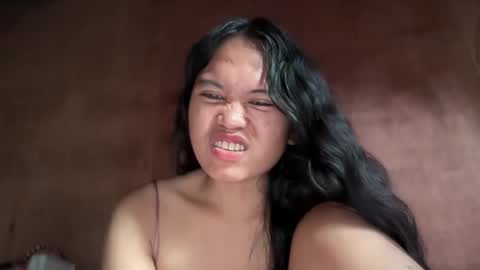 Jenn online show from 01-10-26, 04:14