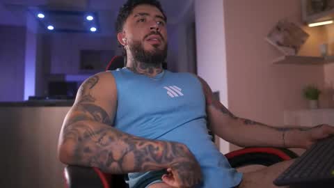 Snapshot of leosalvatore_ chatting on 10-27-25, 12:36 Leo Salvatore online show from 10-27-25, 12:36