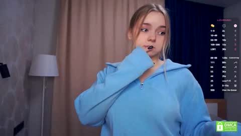 Hello everyone Im Lora Its my first day Were going to have fun together online show from 11-21-25, 05:06