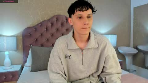 LephyStar online show from 06-06-26, 02:22