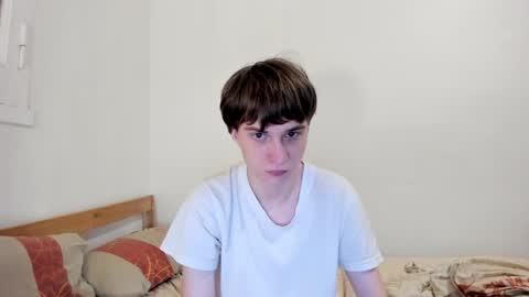 Snapshot of leraimcute chatting on 04-04-26, 02:36 Daniel online show from 04-04-26, 02:36