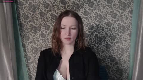 Snapshot of lesanamagic chatting on 12-24-24, 10:06 LesanaMagic online show from 12-24-24, 10:06