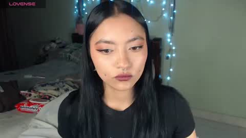 Leslie online show from 06-12-26, 01:26