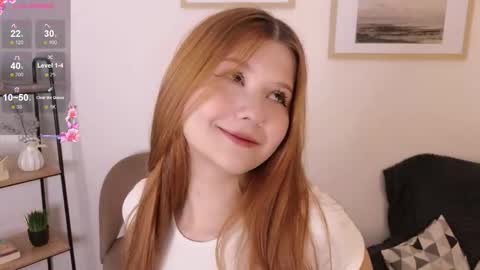 Snapshot of leslie__williams chatting on 10-17-25, 08:11 Tracy online show from 10-17-25, 08:11