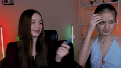 leslie_bird online show from 11-27-25, 10:06