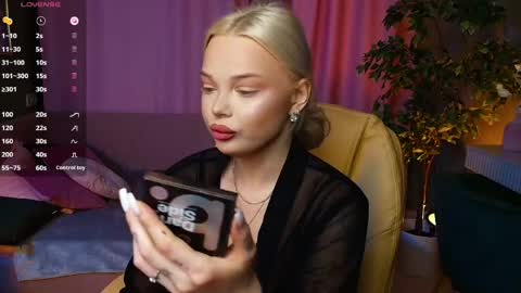 Stacey online show from 04-26-26, 07:39