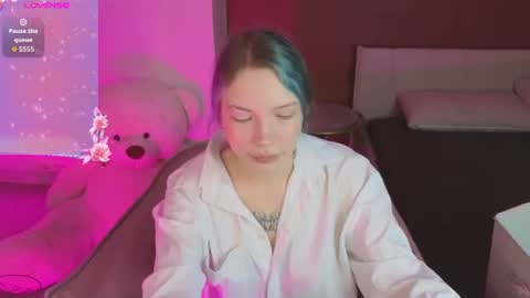 Snapshot of leslieball chatting on 07-26-26, 01:14 Lesya online show from 07-26-26, 01:14