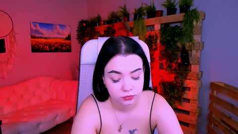 LeslieRowe online show from 11-02-25, 01:46