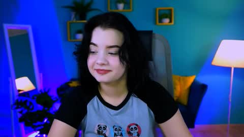 LeslieRowe online show from 11-04-25, 08:52