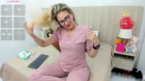 Lesly Santodomingo online show from 02-23-26, 11:51